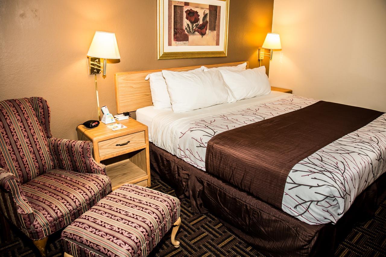Americas Best Value Inn & Suites Детройт-Лейкс Экстерьер фото