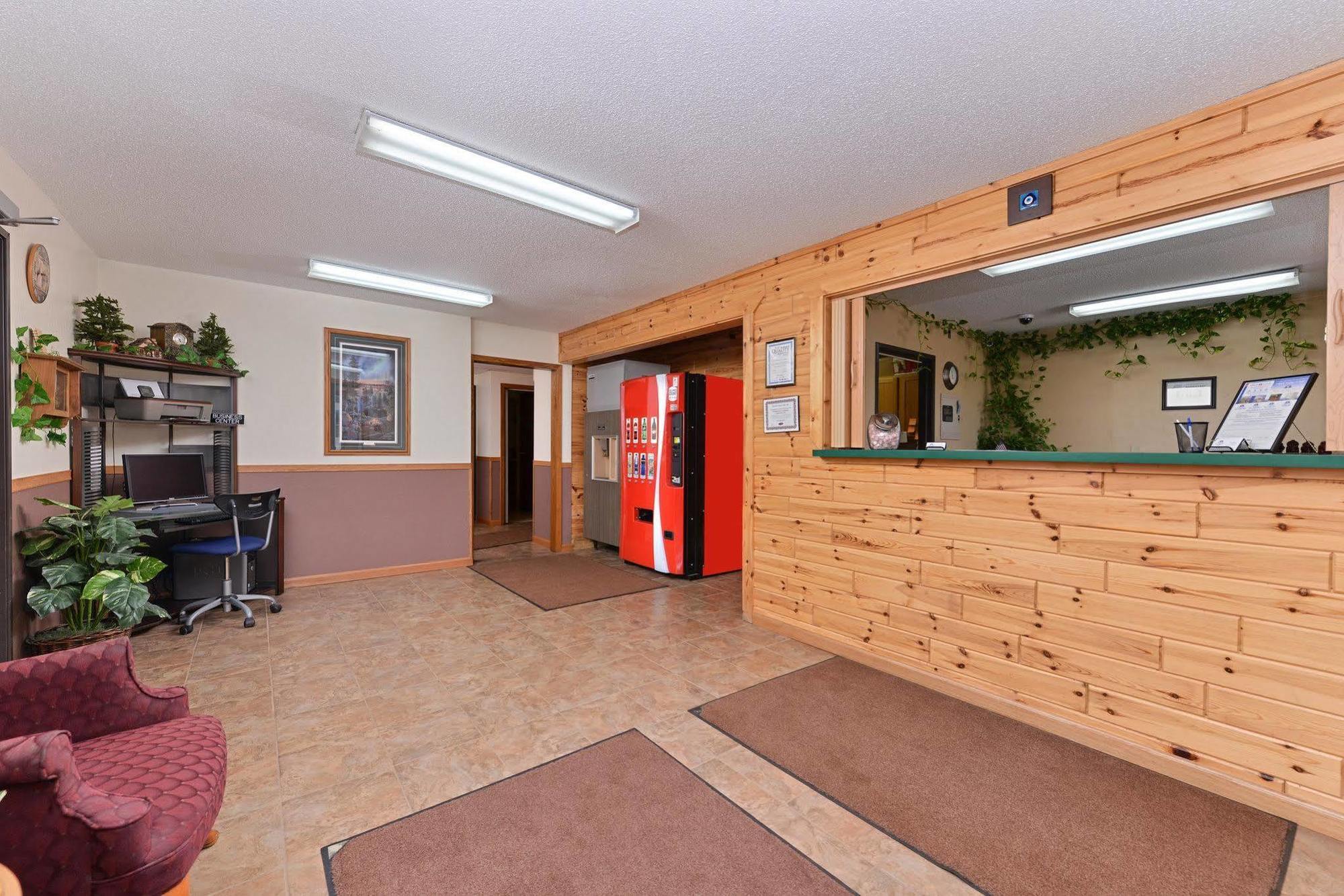 Americas Best Value Inn & Suites Детройт-Лейкс Экстерьер фото