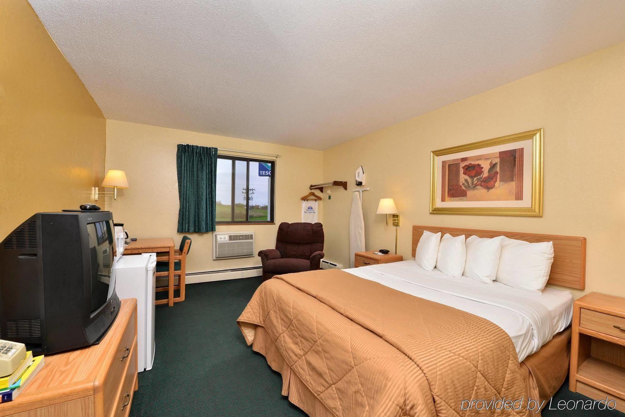 Americas Best Value Inn & Suites Детройт-Лейкс Экстерьер фото